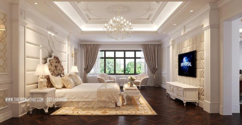Thiết kế phòng ngủ Master cao cấp, tráng lệ. Phòng ngủ bố mẹ được thiết kế theo phong cách hoàng gia có giường ngủ tân cổ điển, đèn thả cao cấp, thảm trải sàn họa tiết cổ điển, có sofa đơn trong phòng
